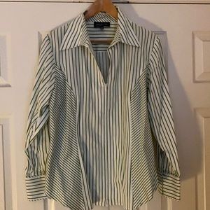 Jones New York. Kelly Green & White stripe shirt.